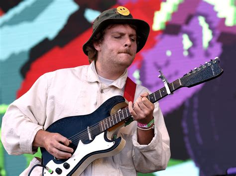 what kind of music does mac demarco make? Mac Demarco's music is often described as an eclectic mix of genres that blend elements of folk, psychedelic rock, and indie pop.